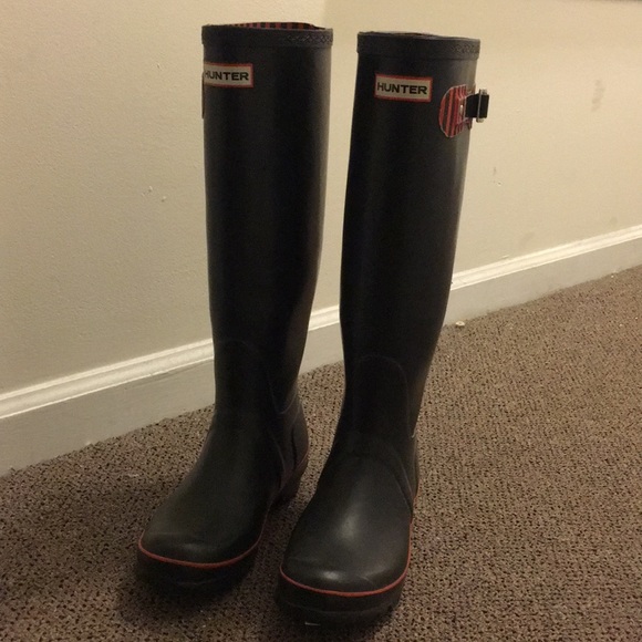 hunter boots black matte size 9